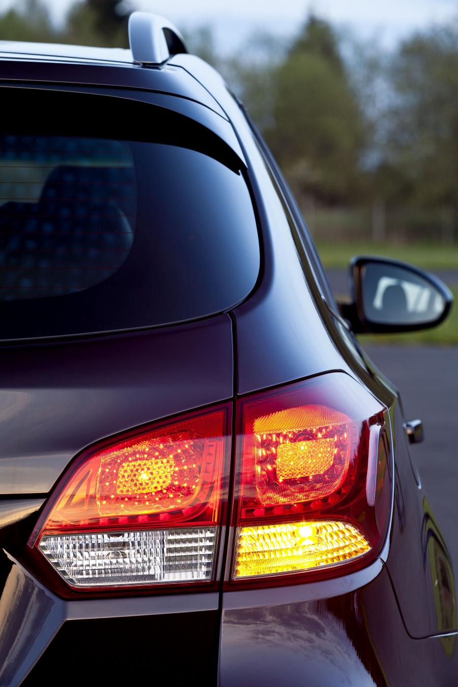  Chevrolet Cruze Station Wagon 2012 года  (фото 56 из 157)